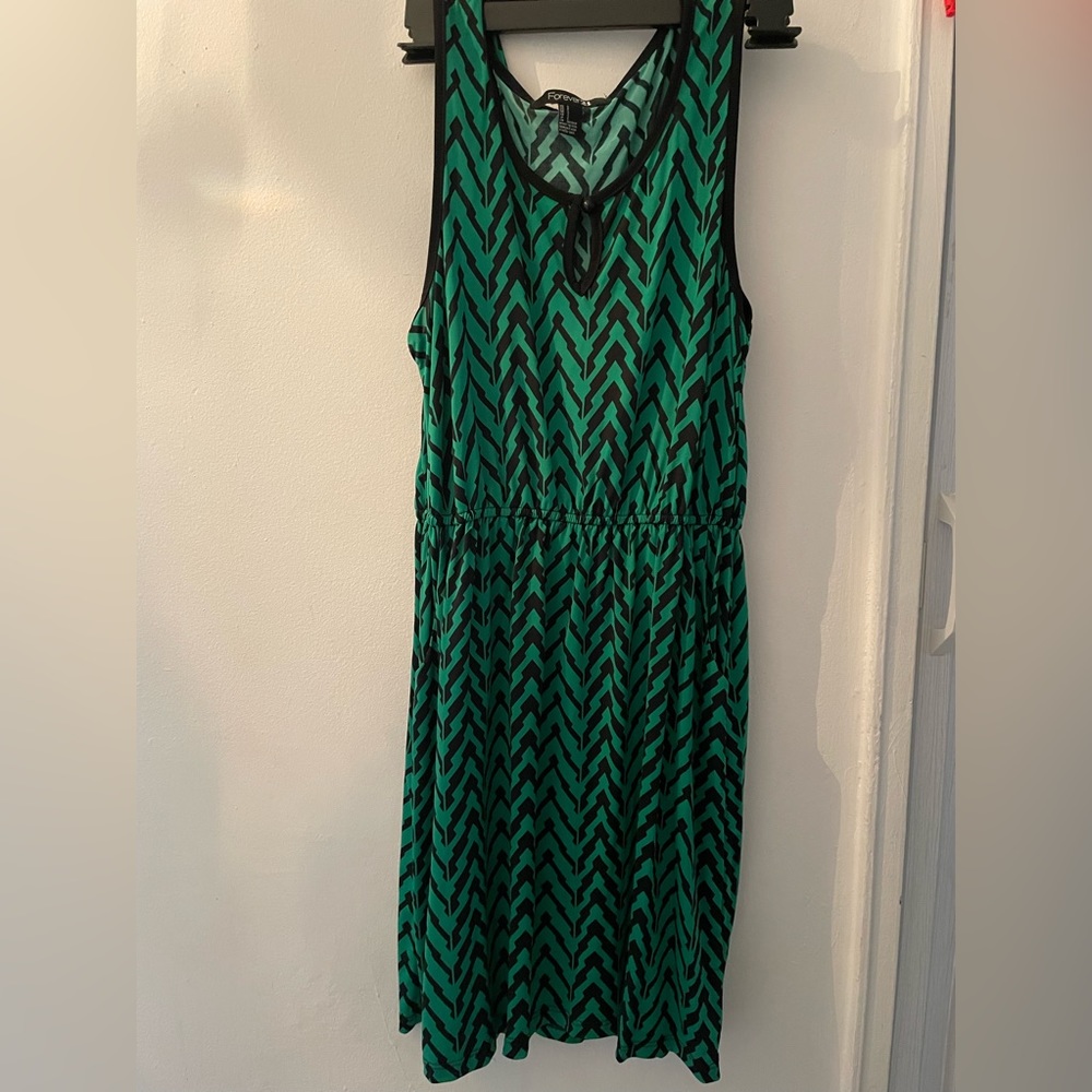 Forever 21 green sleeveless dress